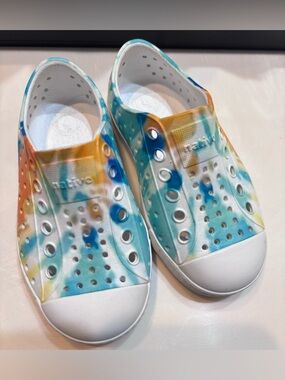 Native Shoes Tye dye sz C7